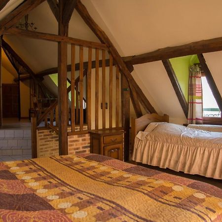 Repos En Normandie Damville Exterior photo